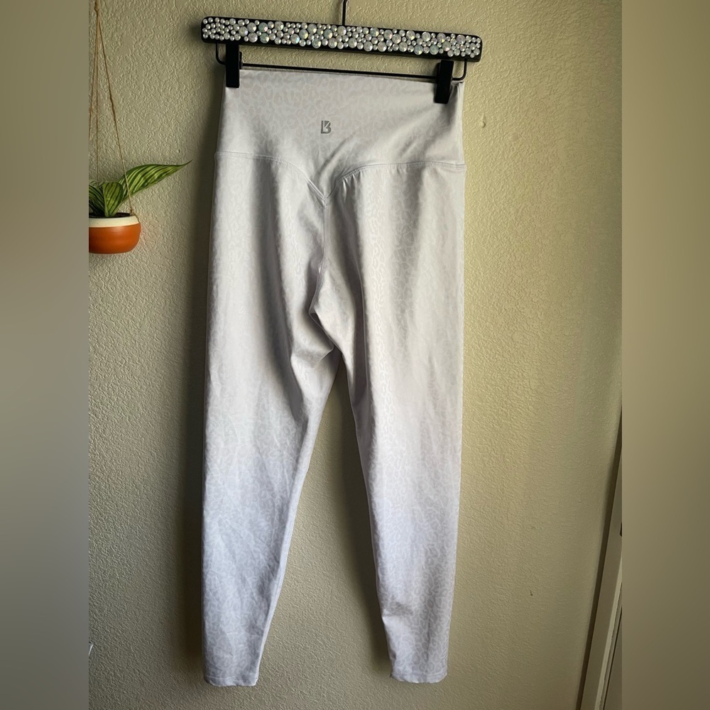 Buff bunny leggings